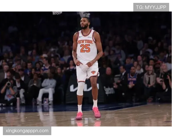 布里奇斯无球跑动拉开空间，3D属性提升太阳进攻效率