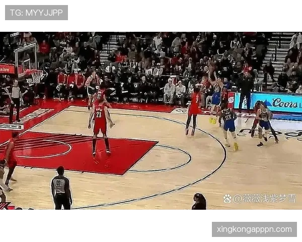 库里挡拆变化提升三分效率，拉开球队核心得分空间